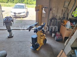 Інтернет-аукціон:  LOG SPLITTER C092 ŠTÍPAČKA