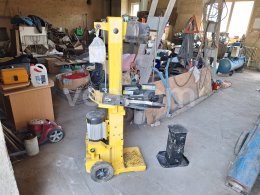 Online aukce:   LOG SPLITTER C092 ŠTÍPAČKA
