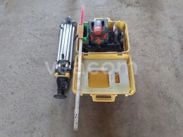 Online aukce: HILTI  PR 30-HSV  LASER SVAHOVÝ