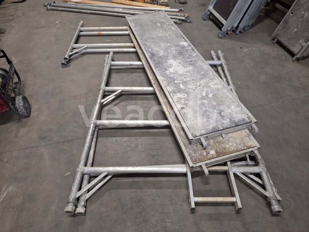 Online-Versteigerung:  LEŠENOVÁ VĚŽ BOSS ( 2,5 M X 1,45 M)