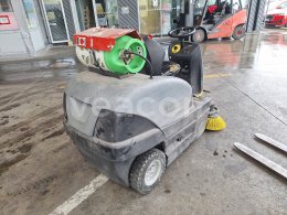 Online aukce: KÄRCHER  KM 100/100 R LPG