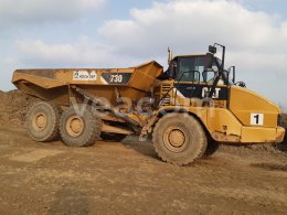 Online aukce: CATERPILLAR  730