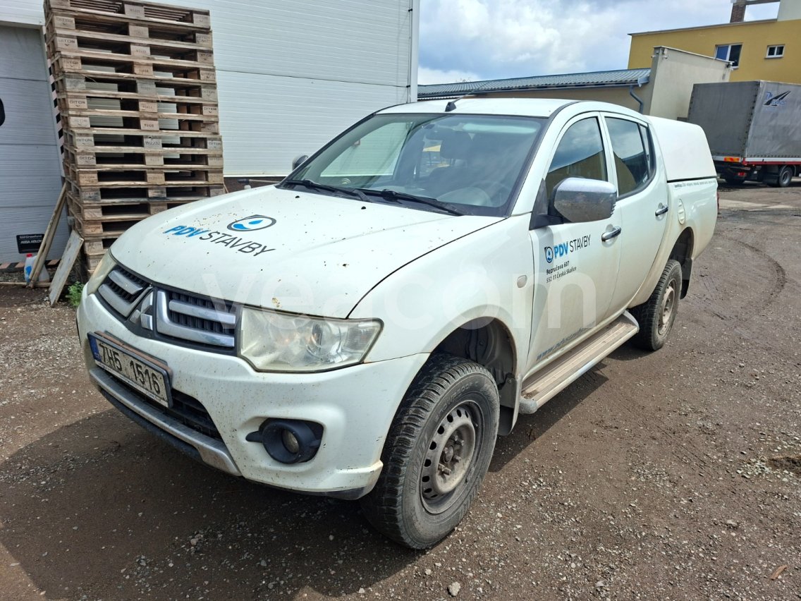 Online aukce: MITSUBISHI  L200 4X4