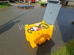 Online aukce:  TANKOVACÍ NÁDRŽ S ČERPADLEM DKT 240