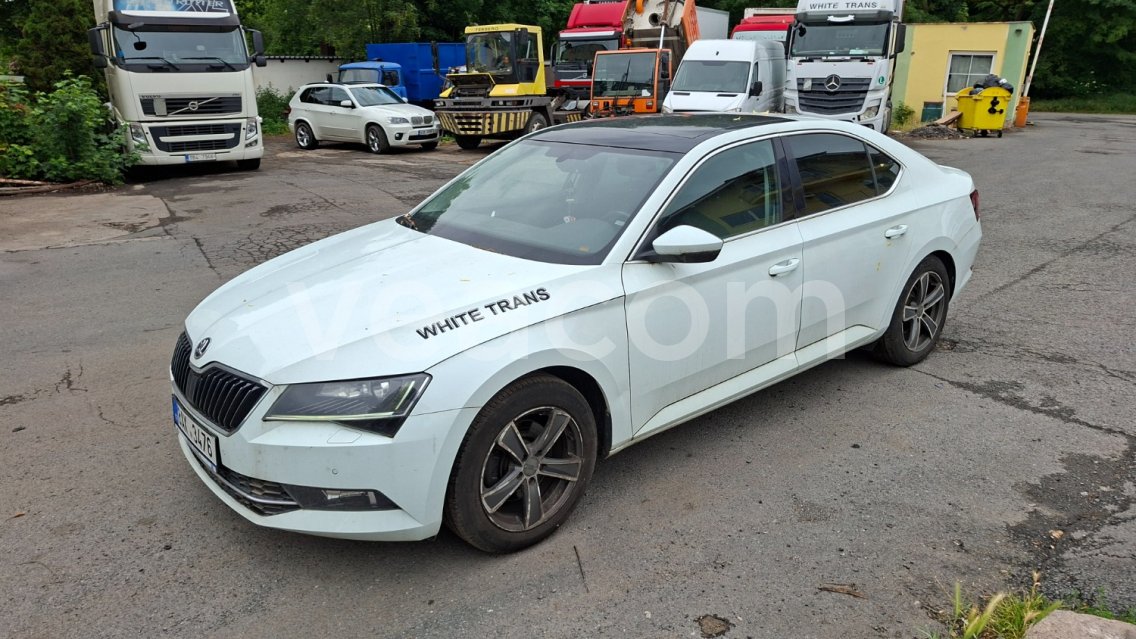 Online-Versteigerung: ŠKODA  SUPERB