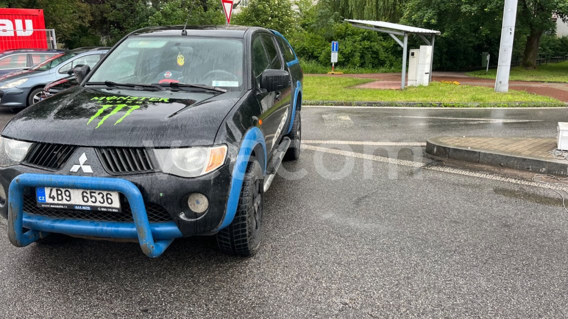 Online aukce: MITSUBISHI  L 200 4X4