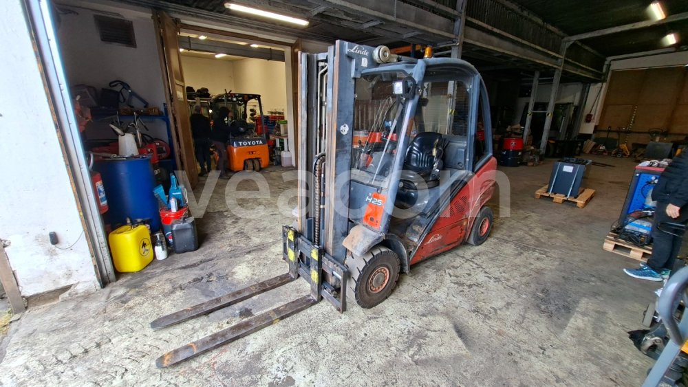 Online-Versteigerung: LINDE  H25T - 01