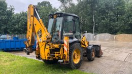 Online aukce: JCB  3 CX 4X4