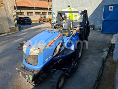 Online aukce: ISEKI  SXG 323
