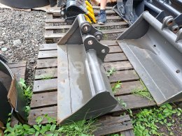 Online aukce:   LŽÍCE BEZ ZUBŮ 80 CM