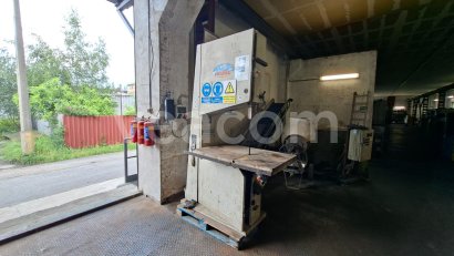 Online aukce:  CENTAURO CO 800