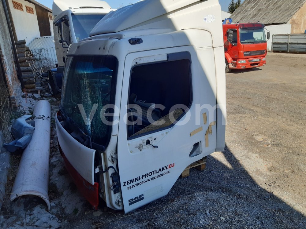 Online aukce:  Kabina DAF