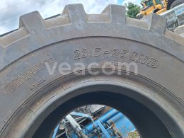 Online aukce:   SADA PNEUMATIK NA VOLVO L90F