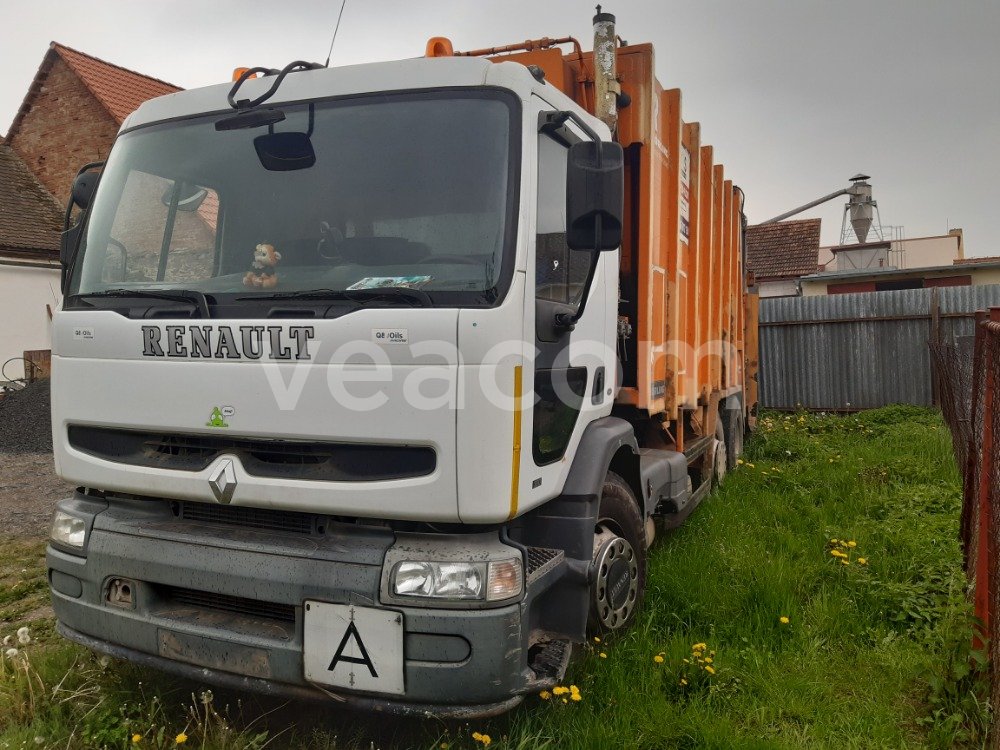 Online auction: RENAULT  Premium D 300