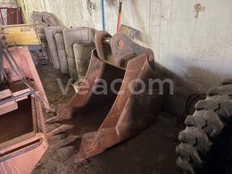 Online aukce:  PODKOPOVÁ LYŽICA 800MM