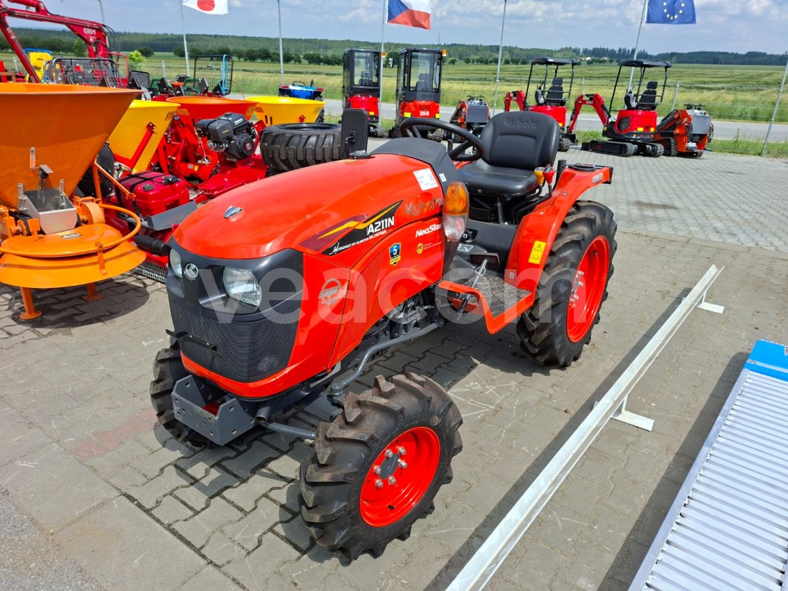 Online aukce: KUBOTA  A211N