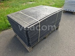 Online-Versteigerung:  PŘEJEZDOVÉ PLOTNY 20 KS 77 X 118 CM