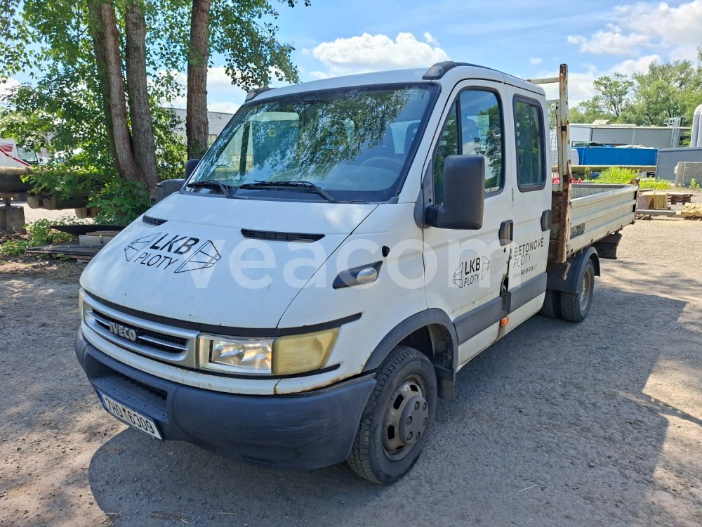 Online-Versteigerung: IVECO  DAILY DOUBLECAB 7MÍST SKLÁPĚČ