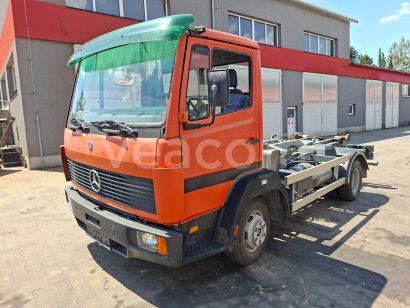 Online aukce: MB  711