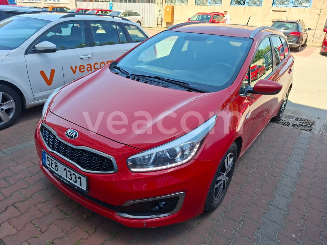 Online aukce: KIA  CEED SW