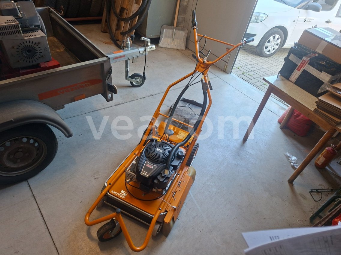 Online aukce:   AS MOTOR VEEDHEX AS 50 MOTOROVÝ ODSTRAŇOVAČ PLEVELE