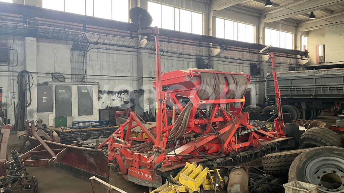 Online aukce:   KUHN VENTA LC452