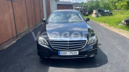 Online aukce: MB  E 220D