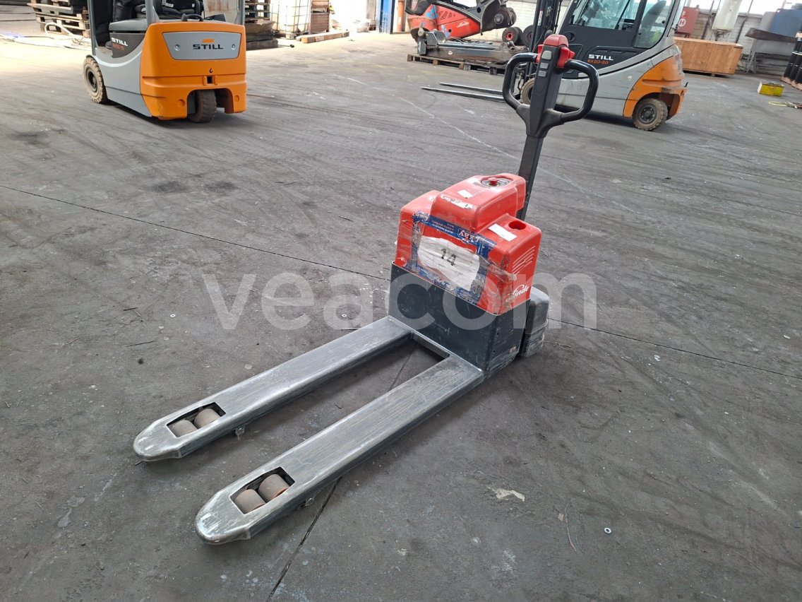 Online aukce: LINDE  MT15
