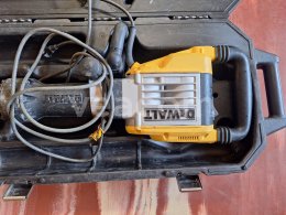 Online aukce:   DEWALT D25960