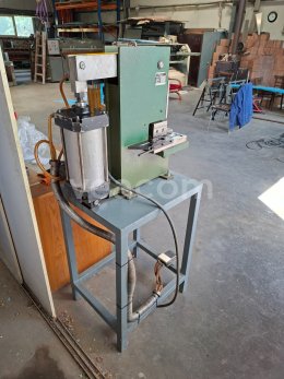 Online aukce:   METALPRES NLV 100/3