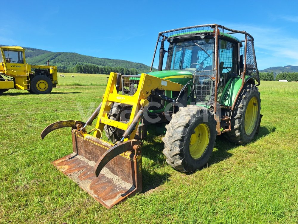 Інтернет-аукціон: JOHN DEERE  6130 STANDARD 4X4