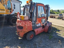 Online aukce: NISSAN  25 4X4