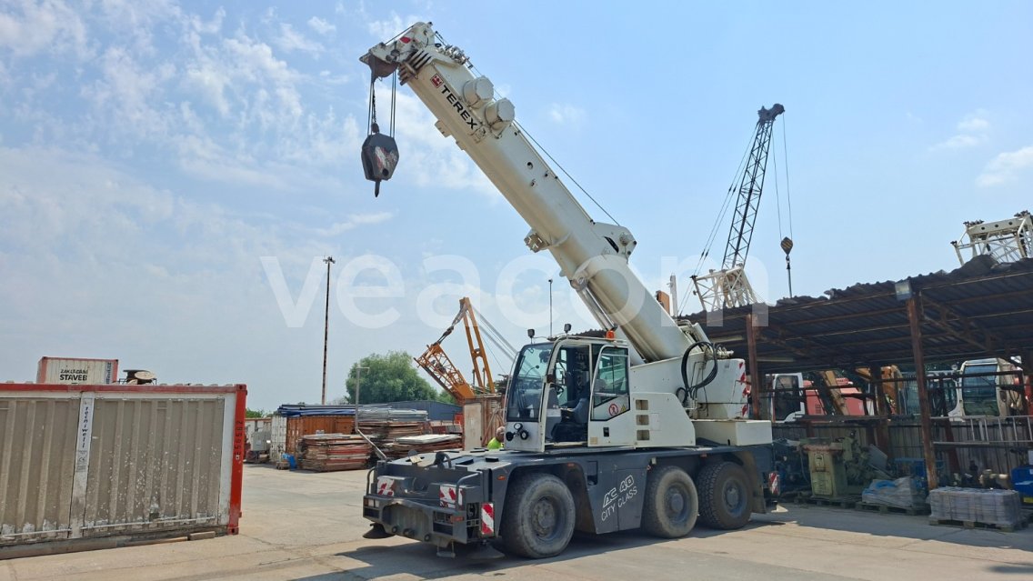 Online aukce: DEMAG  AC 40-1 6X6