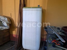 Online aukce:  PLASTOVÁ NÁDRŽ 1000 L