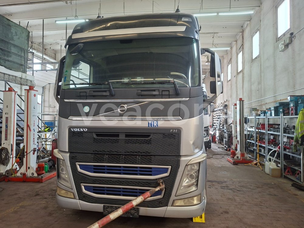 Інтернет-аукціон: VOLVO  FH 500
