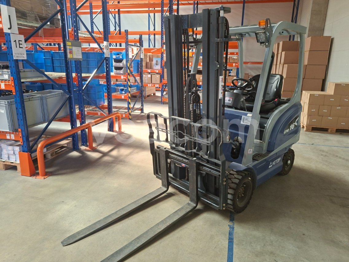 Online aukce:   HITOP CDP16