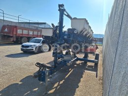 Online aukce: KINZE  3500 SECÍ STROJ NA KUKUŘICI