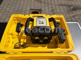 Online aukce: LEICA  RUGBY 620