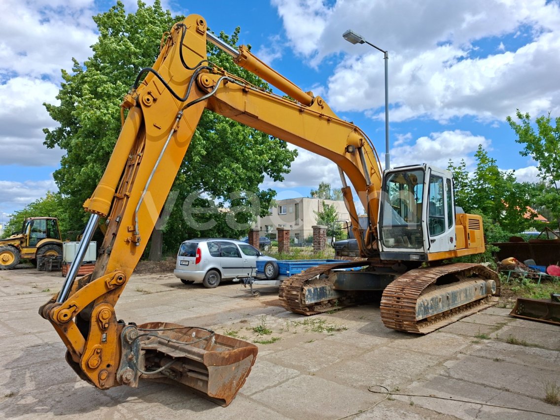 Online aukce: LIEBHERR  R 922 HDSL