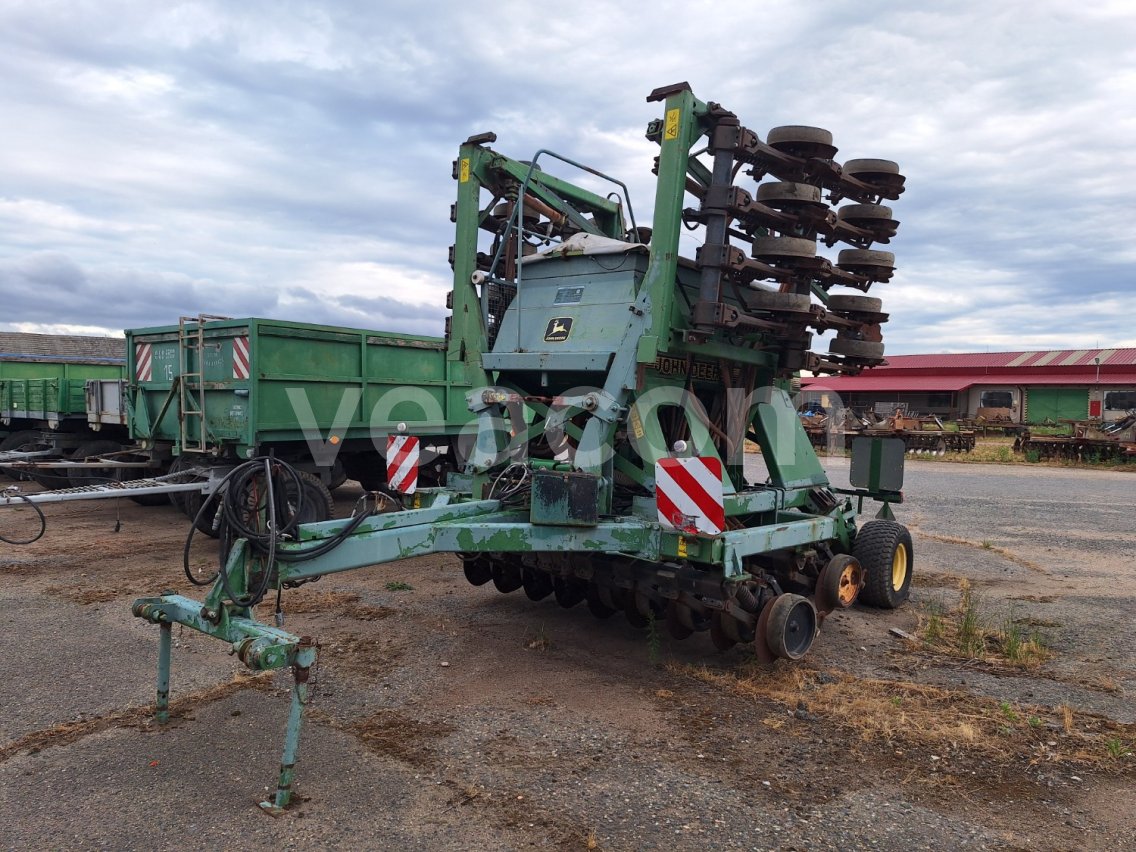 Online aukce: JOHN DEERE  750 A