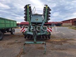Online aukce: JOHN DEERE  750 A