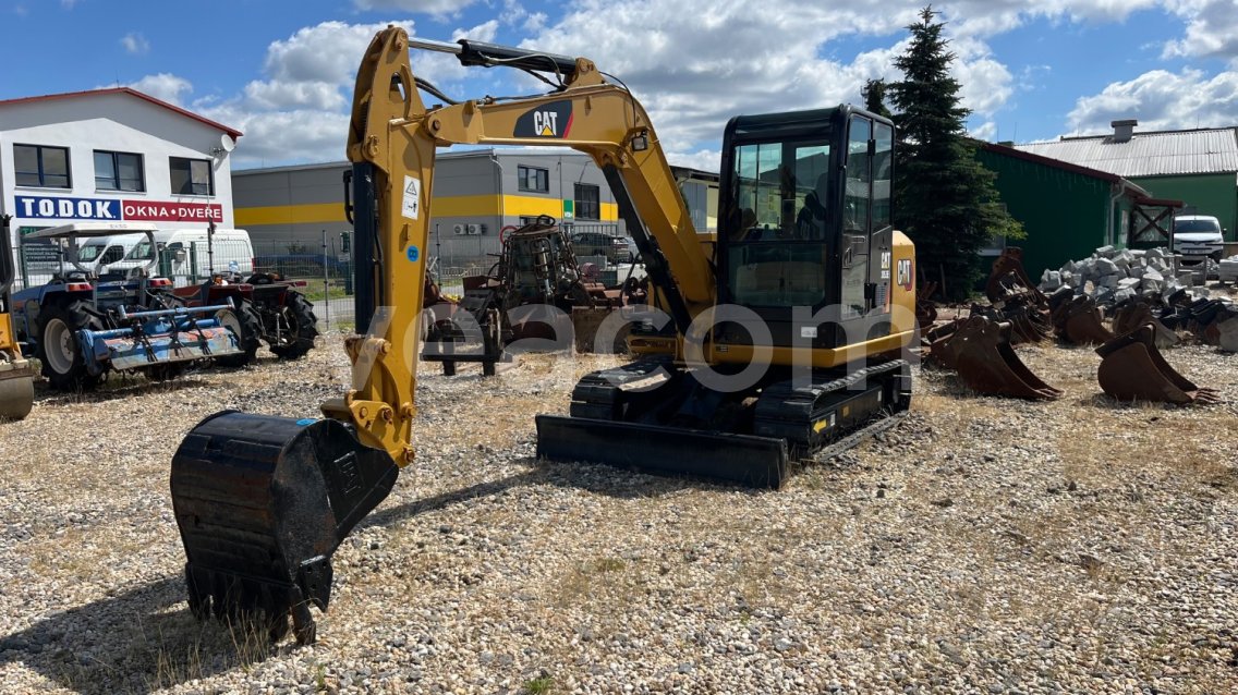 Aukcja internetowa: CAT  305.5 E2