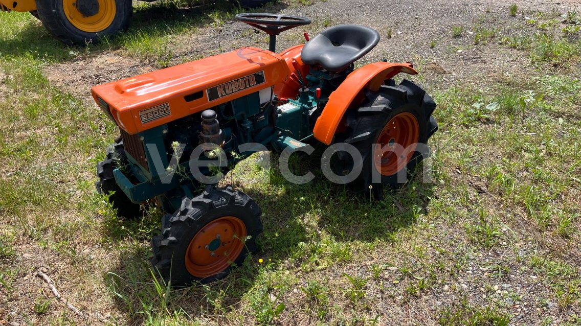 Aukcja internetowa: KUBOTA  B6000DT 4X4