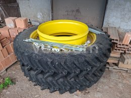 Online aukce:  PŘÍDAVNÁ KOLA S PNEU BKT AGRIMAX RT 945