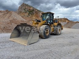 Online aukce: CATERPILLAR  927M
