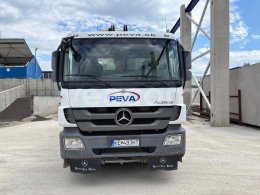 Online árverés: MB  ACTROS 4141 8X4 + PUTZMAISTER M24