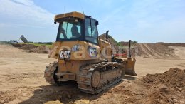 Online aukce: CAT  D6K2 XL