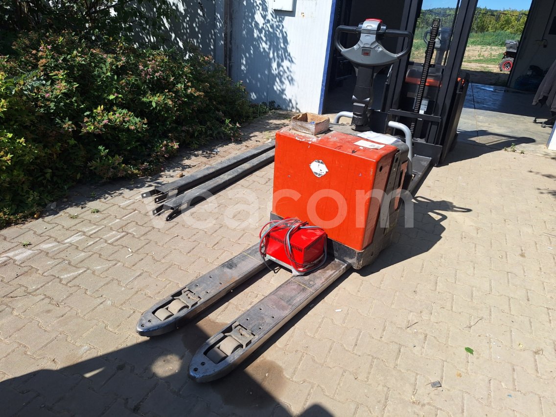 Online aukce: BT  LPE 200/B