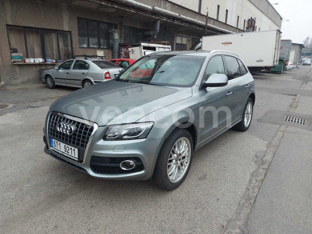 Online aukce: AUDI  Q5