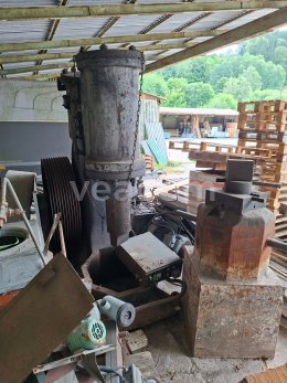 Online aukce:   BUCHAR 200 T